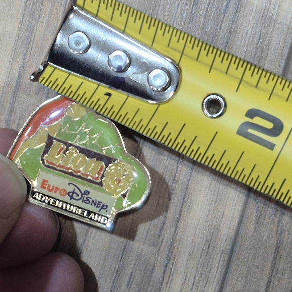 Euro Disney Enamel Pin "Lion" Adventureland - Picture 7 of 16